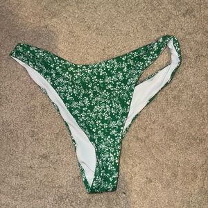 Bright swim medium bottom